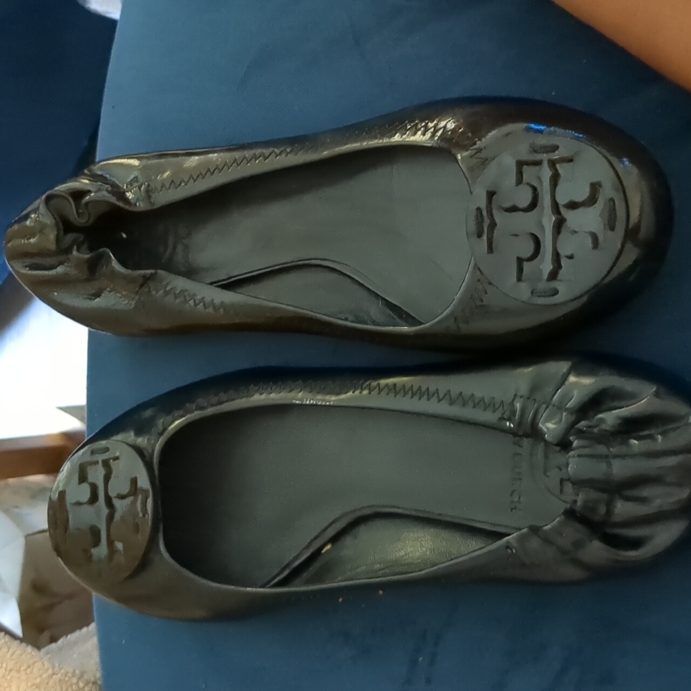 Women flats